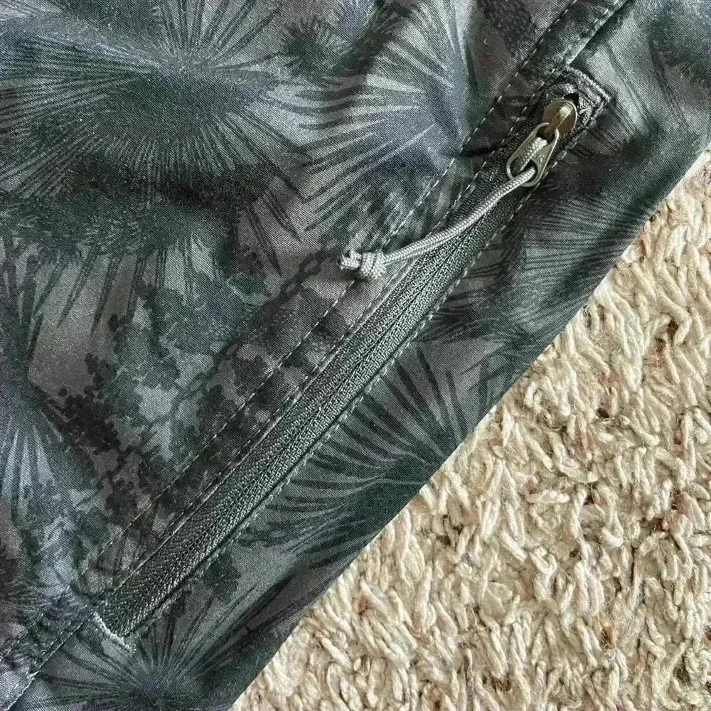 The North Face Men’s Swim-shorts - Picture 5 of 6